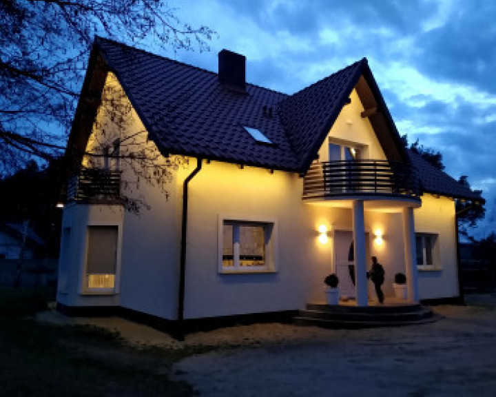 Dom Sprzedaż Brenno Leszczyńska